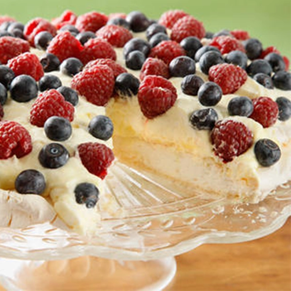 Summer Berry Pavlova